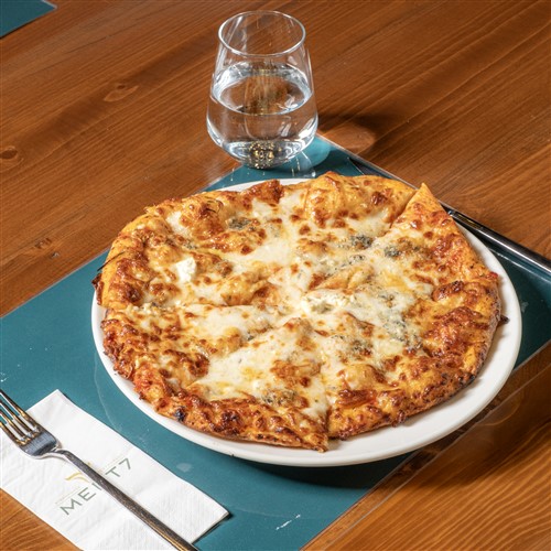 4 Peynirli Pizza